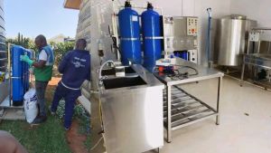 water purification machine and refilling stations in kenya (1)
